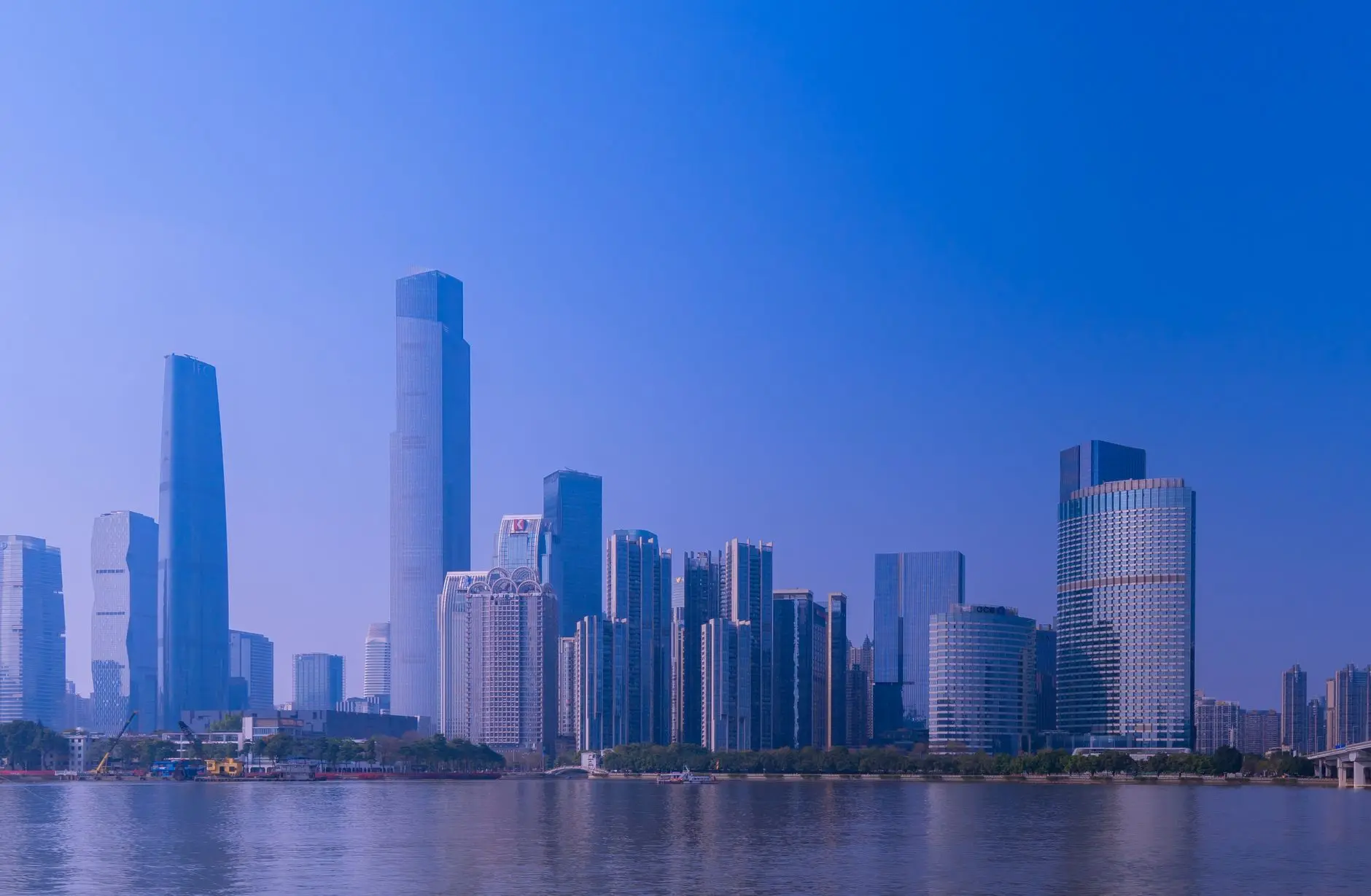 2025年厦门素质教育课程研发新趋势与教学实践路径分析封面图